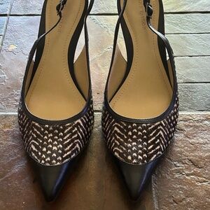 Ann Taylor Sued & Leather Shoes Size 9